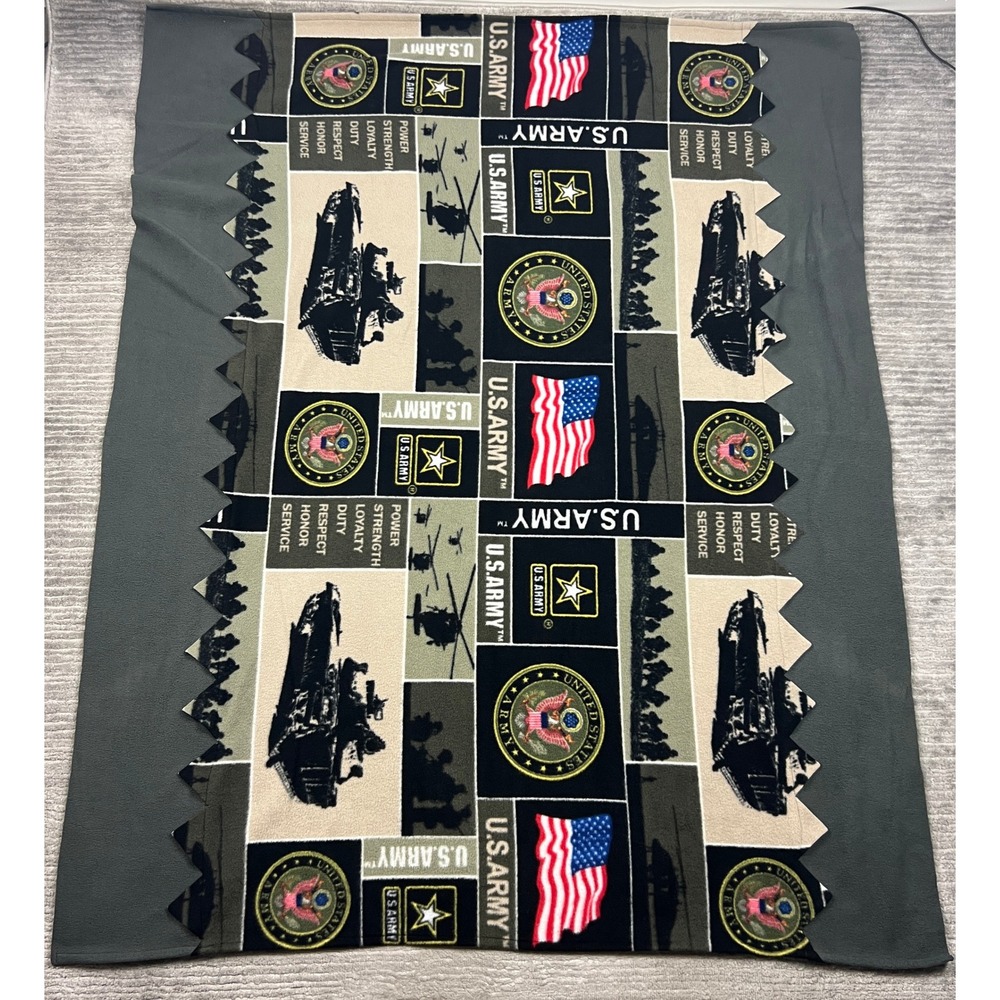 Unbranded Fleece Blanket Unisex 55x48 Multi US Army Patriotic Tank Flag Print